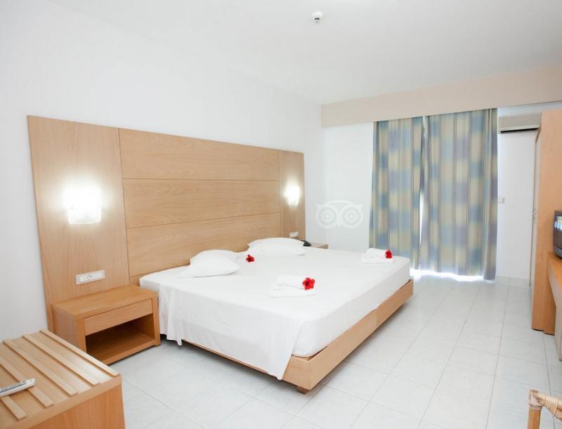 Islands Hotel Pefki
